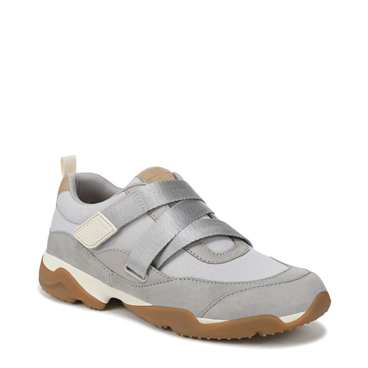 Mudguard and Toe view of Vionic Walk Slim Gia Sneaker for women.