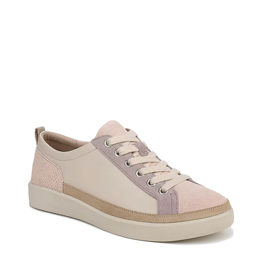 Mudguard and Toe view of Vionic Winny Lace Sneaker for women.