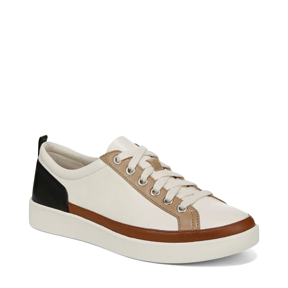 Mudguard and Toe view of Vionic Winny Tie Sneaker for women.