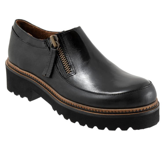 Bueno Women's Amelia Side Zip Shoe in Black Patent
