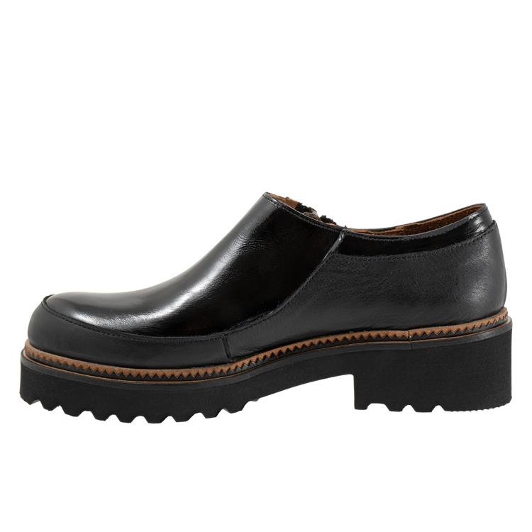Bueno Women's Amelia Side Zip Shoe in Black Patent