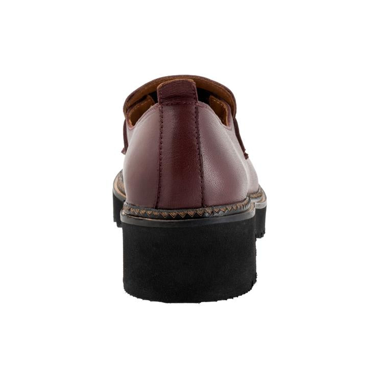 Bueno Women's Annie Leather Loafer in Merlot