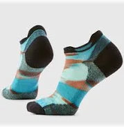 Smartwool Women's Run Targeted Cushion Brushed Print Low Ankle Socks in Nightfall Blue