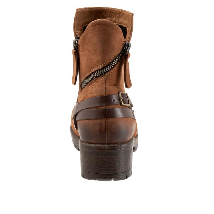 Bueno Women's Fallon Side Zip Leather Boot in Tobacco Nubuck