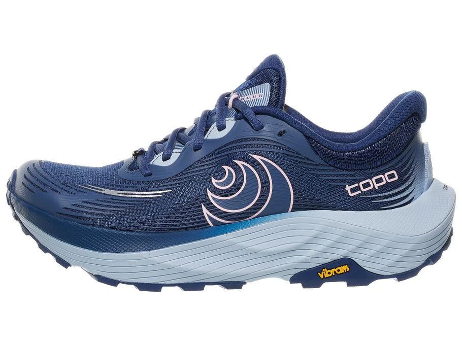 Topo Women's Ultraventure 5 Sneaker in Navy/Light Blue