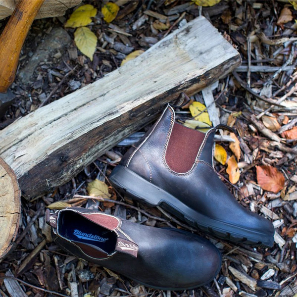 Blundstone 500 Pull On Premium Leather Chelsea Boot (Stout Brown)