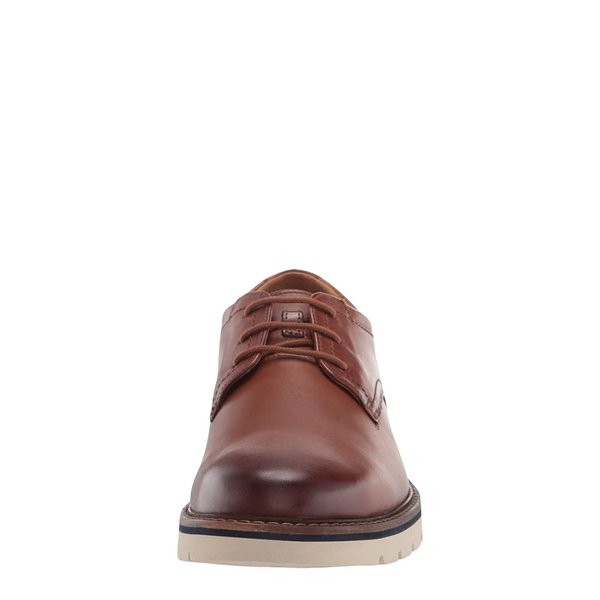 Clarks Men's Bayhill Plain Toe Leather Lace (Tan)