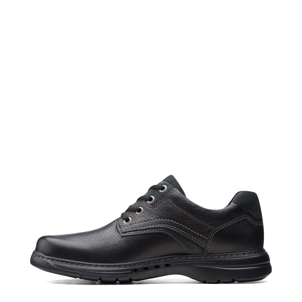 Side (left) view of Clarks UnBrawley Pace Lace for men.
