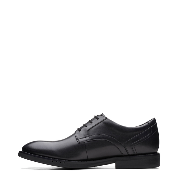 Clarks Men's Un Hugh Leather Lace Dress Shoe in Black