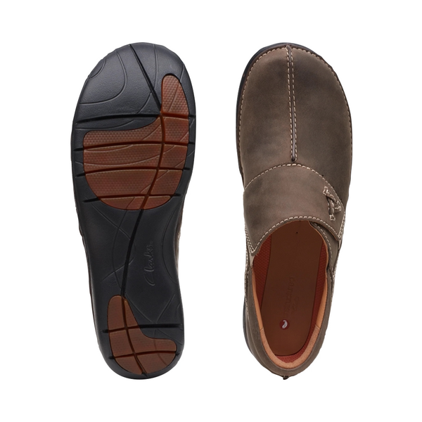 Clarks Women's Un.Loop Ave Oiled Leather Slip On Shoes in Taupe