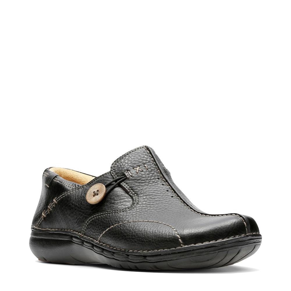 Mudguard and Toe view of Clarks Un Loop Leather Slip On Shoes for women.