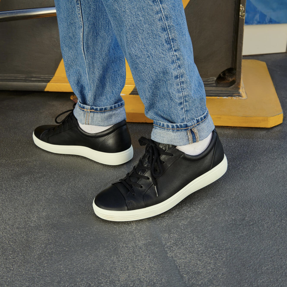 Ecco Men's Soft 7 City Sneaker in Black