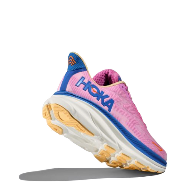 Hoka Women's Clifton 9 Sneaker in Cyclamen/Sweet Lilac