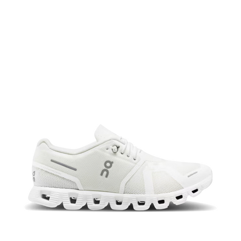 On Women's Cloud 5 Sneaker