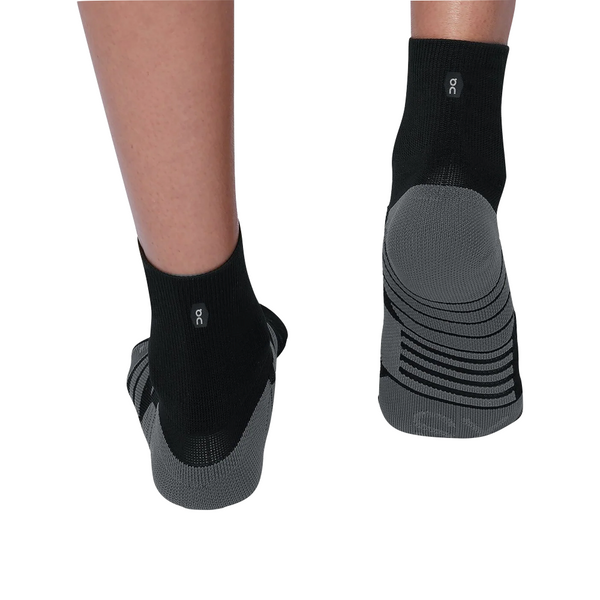 On Women's Performance Mid Sock