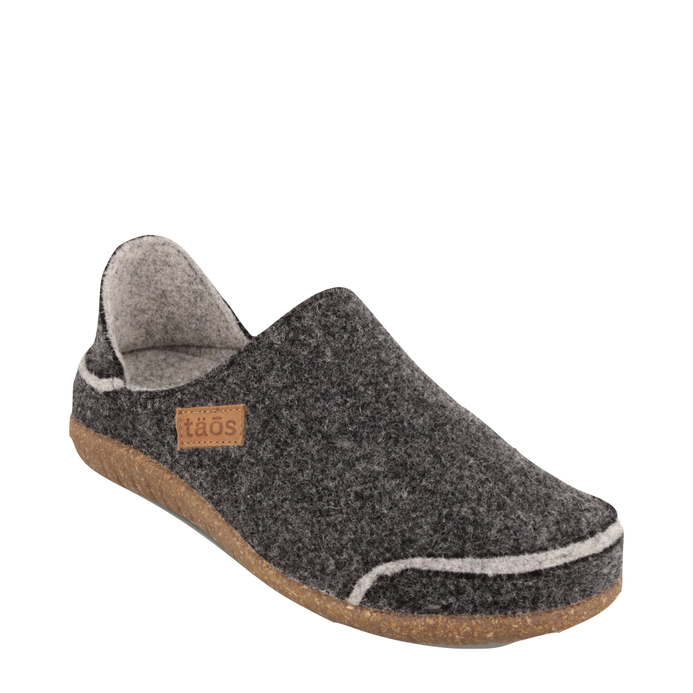 Mudguard and Toe view of Taos Convertawool Wool Slip On for women.